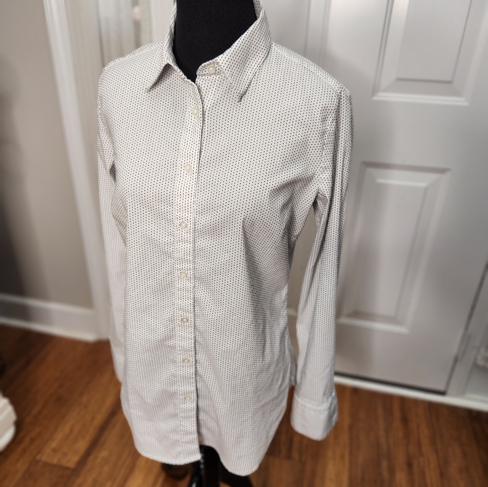 Ann Taylor Polka Dot Black White Button Down Size 10